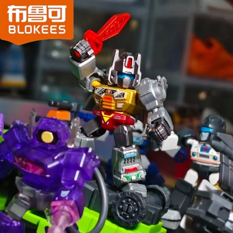 Model Kit Optimus - Hot Koop Blokees Transformers Starry Edition